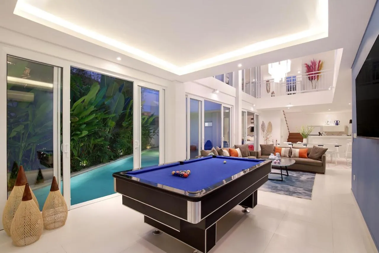 Trendsetting Ultimate 6-Bed Beach Getaway-Staff-Breakfast-Bbq-Billiard Canggu