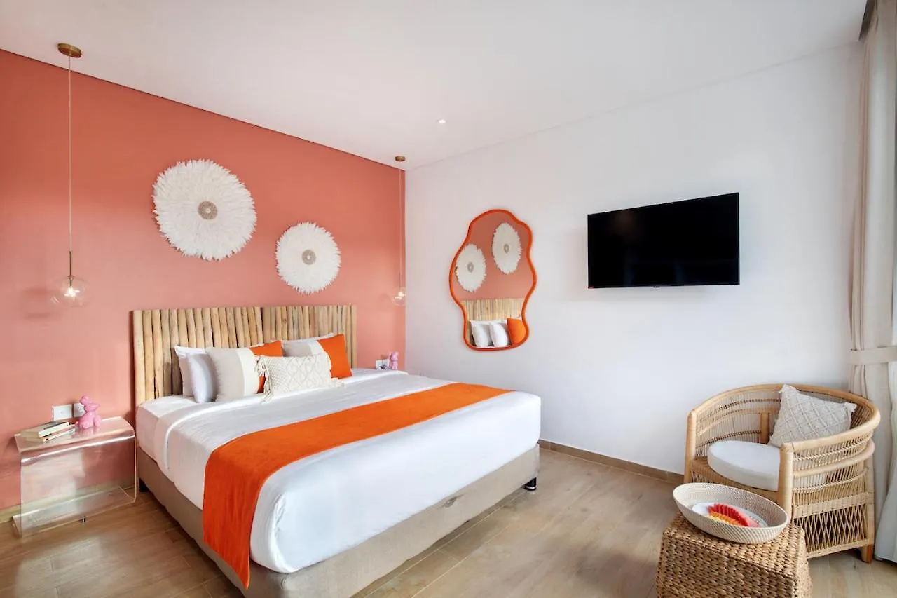 Villa Trendsetting Ultimate 6-Bed Beach Getaway-Staff-Breakfast-Bbq-Billiard Canggu Indonesia