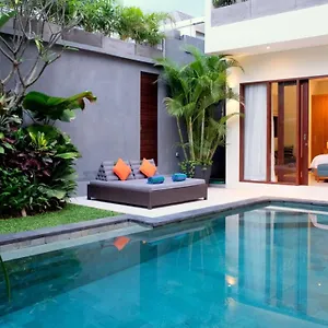  Villa Sally